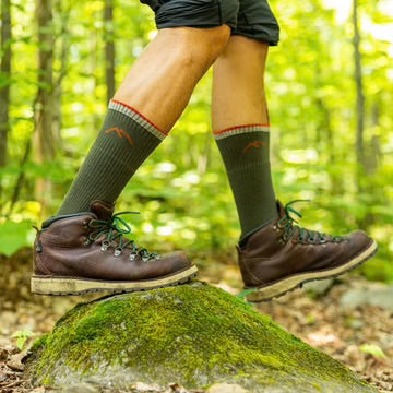 Darn Tough Men’s Coolmax Hiker Micro Crew Midweight Hiking Sock
